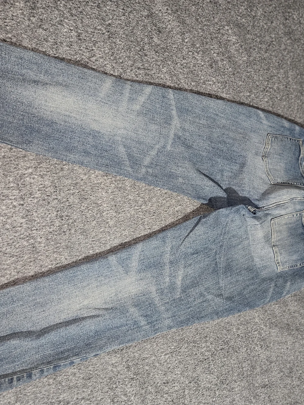 Carve Designs Men's Straight Jeans in Light Blue Wash
